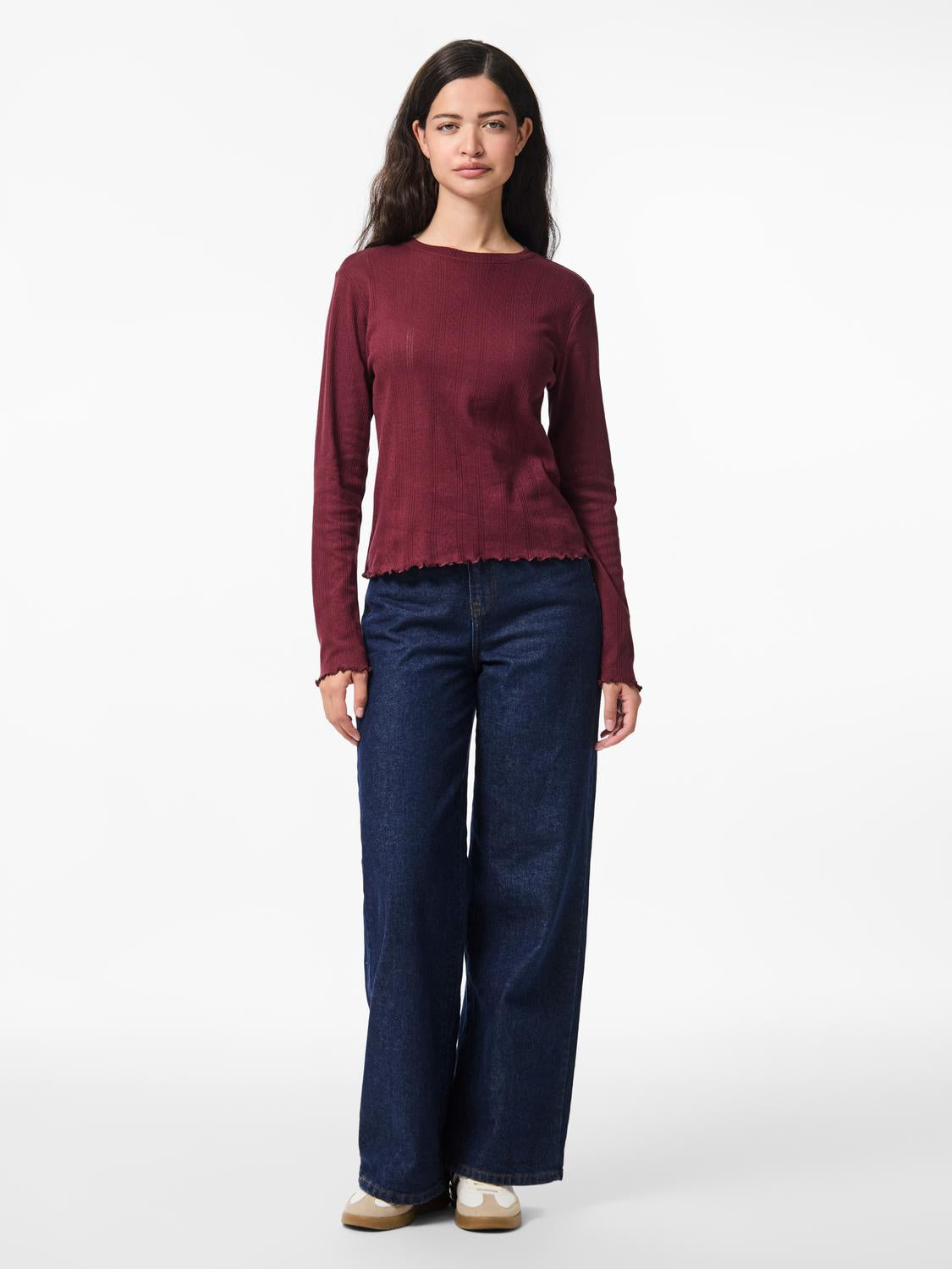 model_shot-front_full